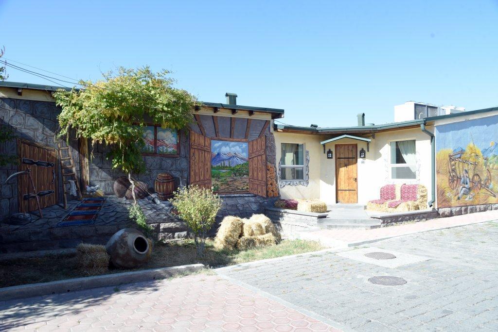 Armenian Village Park Hotel&Water Park Jerevan Buitenkant foto